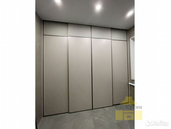 Шкаф двухстворчатый