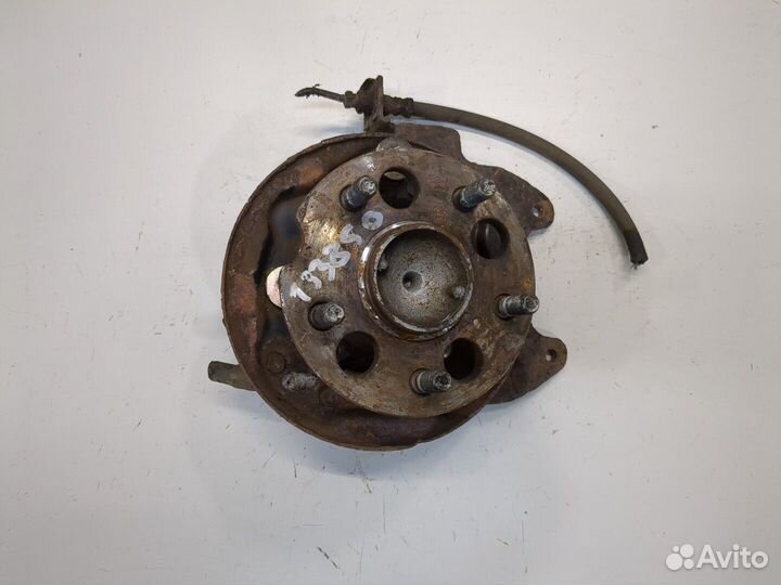 Ступица (кулак, цапфа) Toyota RAV 4, 2001