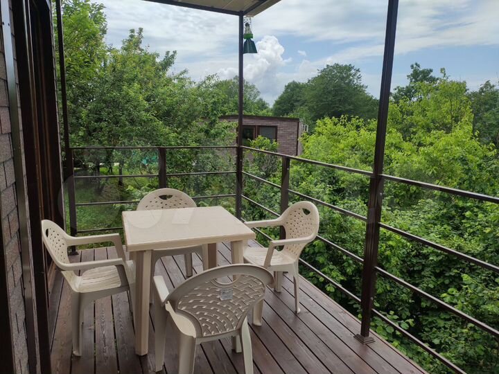 Дом 53 м² на участке 4 сот.