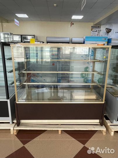 Кондитерская витрина Carboma