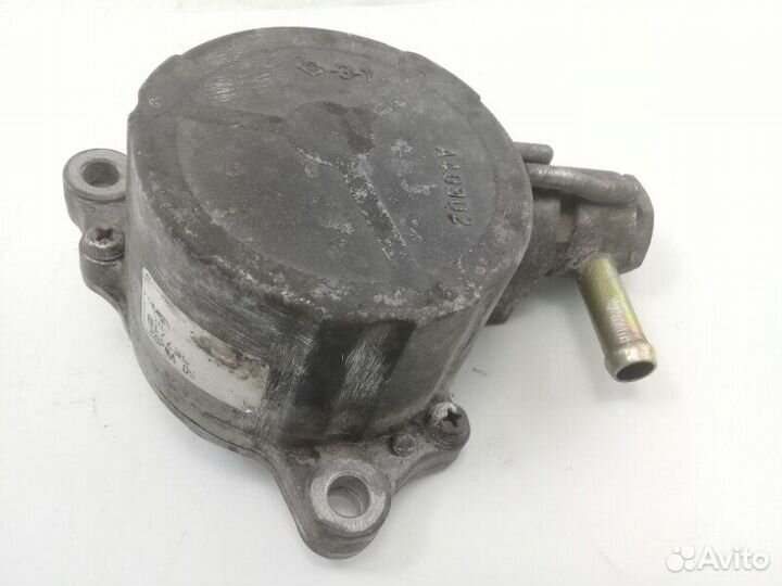 Вакуумный насос Nissan Caravan VWE25 ZD30ddti