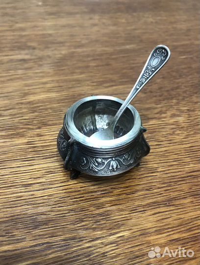Солонка мельхиоровая с ложечкой