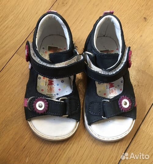 Сандалии детские для девочек