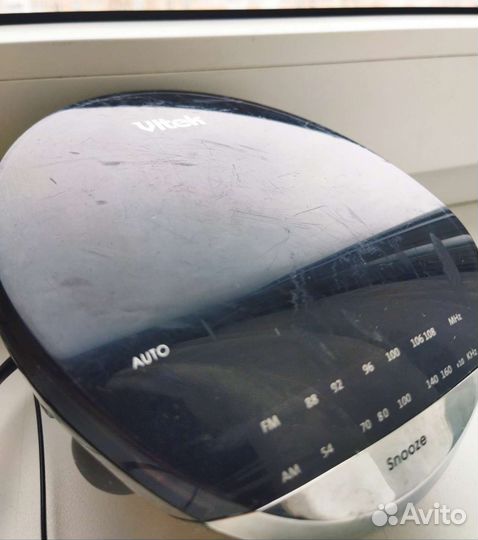 Радиобудильник Vitek VT-3522GY