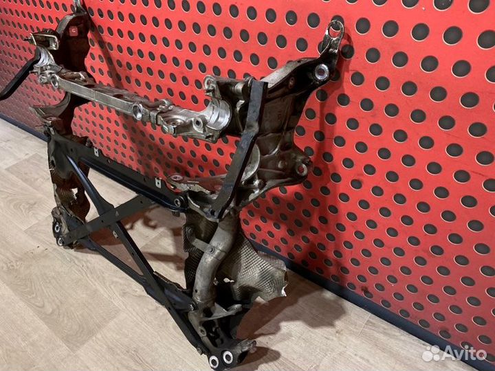 Балка подвески передняя (подрамник) Porsche Macan