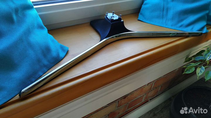 Кронштейн (подставка) для тв