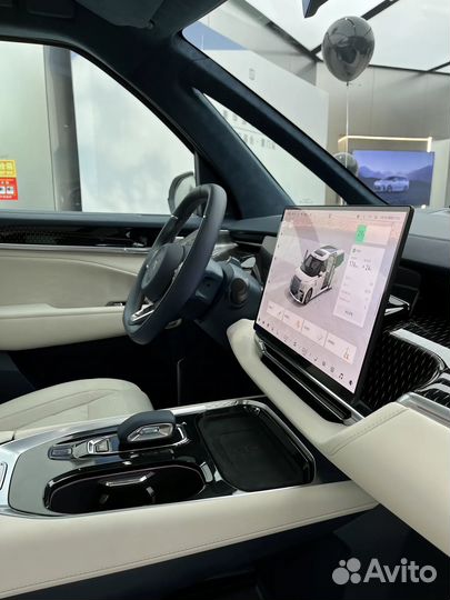 Zeekr 009 789 л.с. AT, 2024, 1 007 км