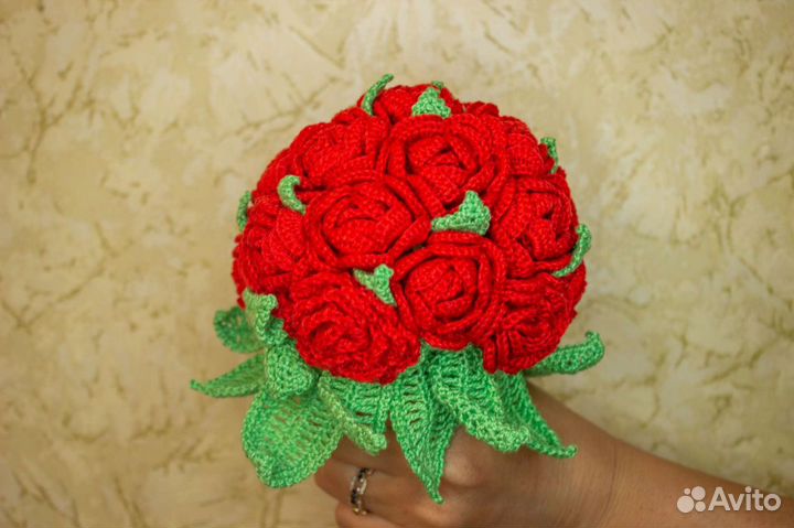 Вязаный букет цветов ручной работы