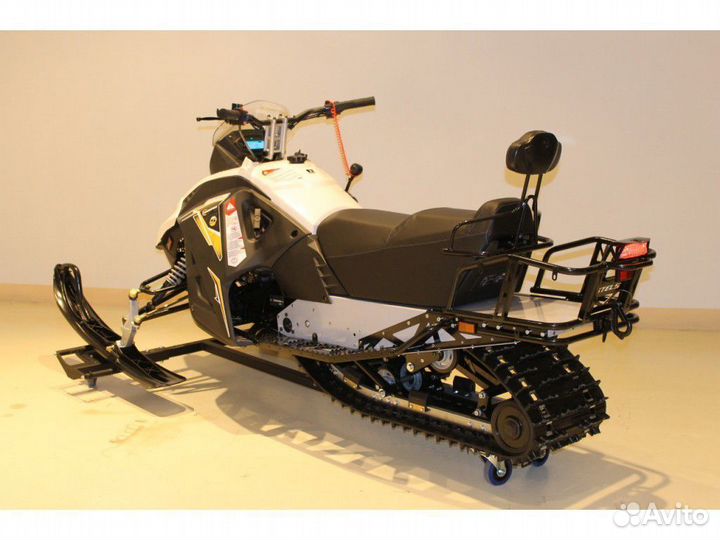 Снегоход Stels Капитан S200 (мощность 12лс)