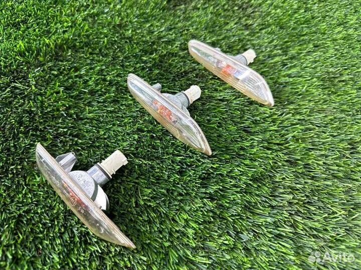 Повторитель поворота в крыло Bmw 5 E60 M54B30 2003