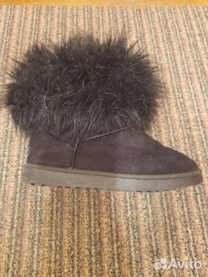 Зимние угги для девочки. Размер 32