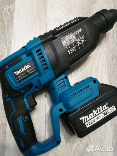 Аккумуляторный набор makita 4 в 1