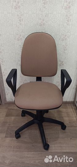 Компьютерное кресло