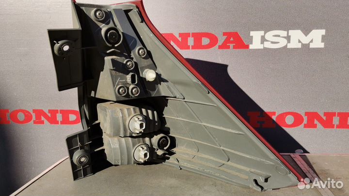 Фонарь задний правый левый Honda CRV 4 14г
