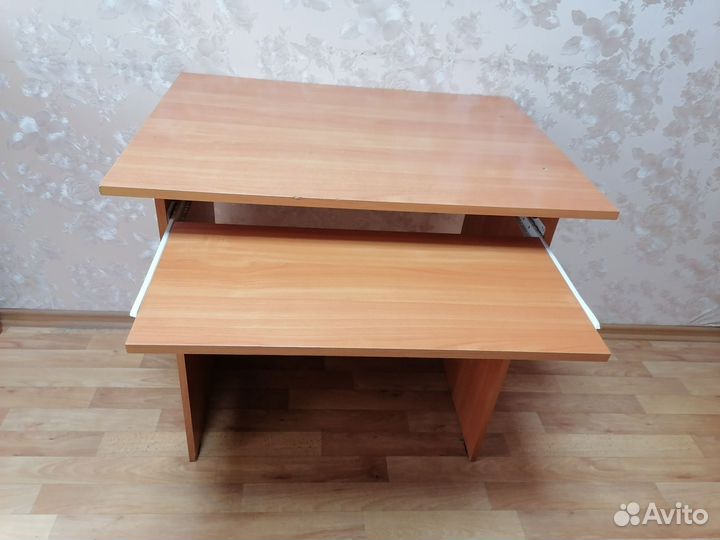 Компьютерный стол бу