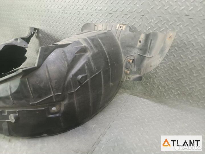 Подкрылок передний правый nissan cube