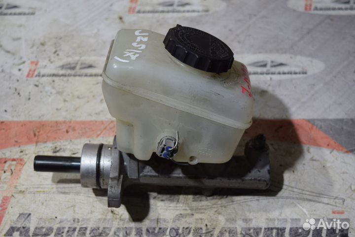 Главный тормозной цилиндр c Toyota Crown JZS171 1J