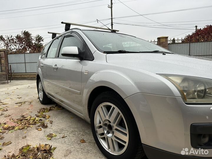 Ford Focus 1.6 МТ, 2006, 145 600 км