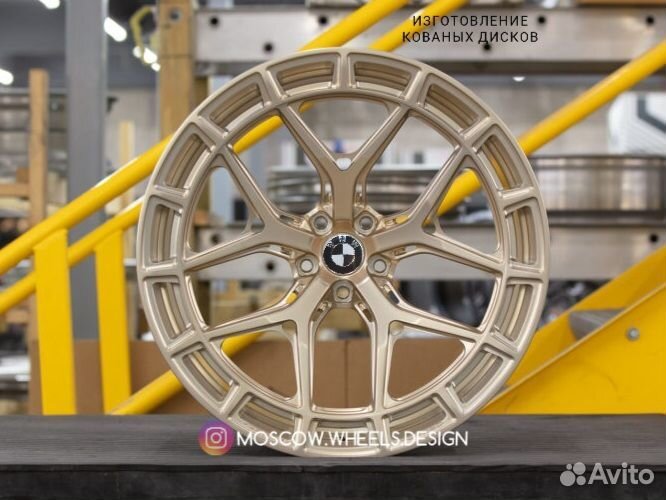 Кованые диски R23 на BMW XM G09