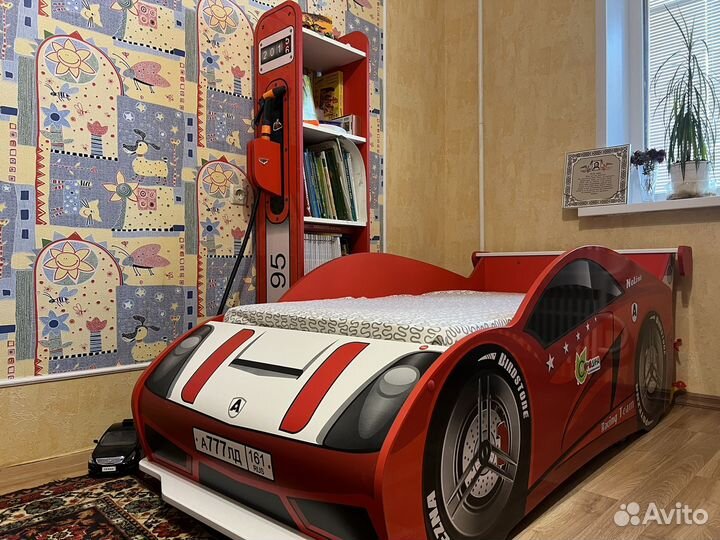Детская кровать машинка Формула стеллаж матрас