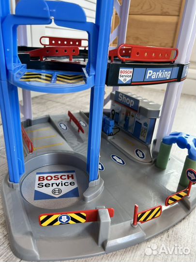 Парковка пятиуровневая Bosch трек для машинок