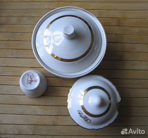 Сервиз для застольной сервировки