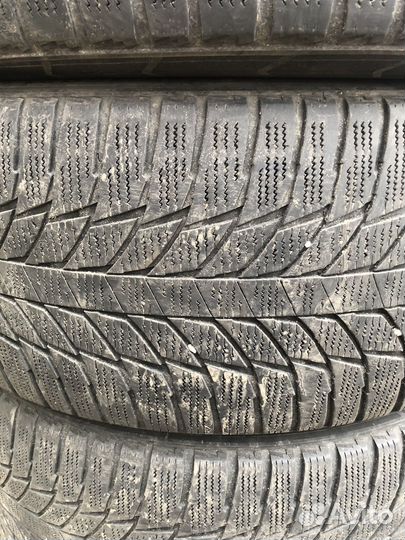 Triangle PL01 275/45 R21