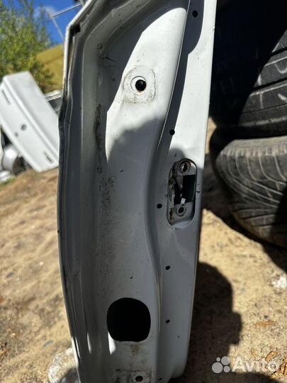 Дверь передняя правая skoda octavia a7