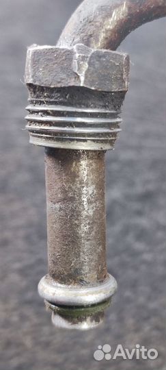 Трубка гура VolksWagen Golf 3