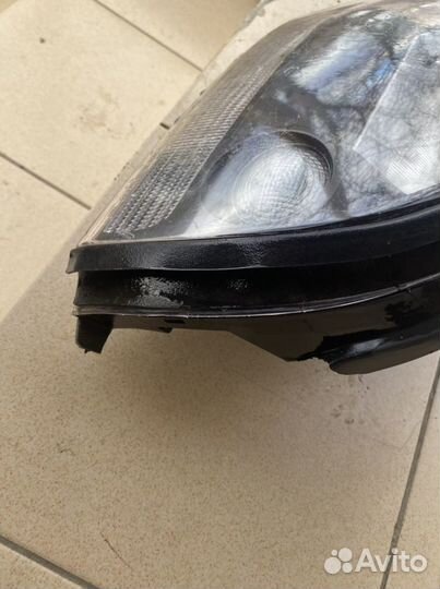 Фара на Hyundai Santa Fe