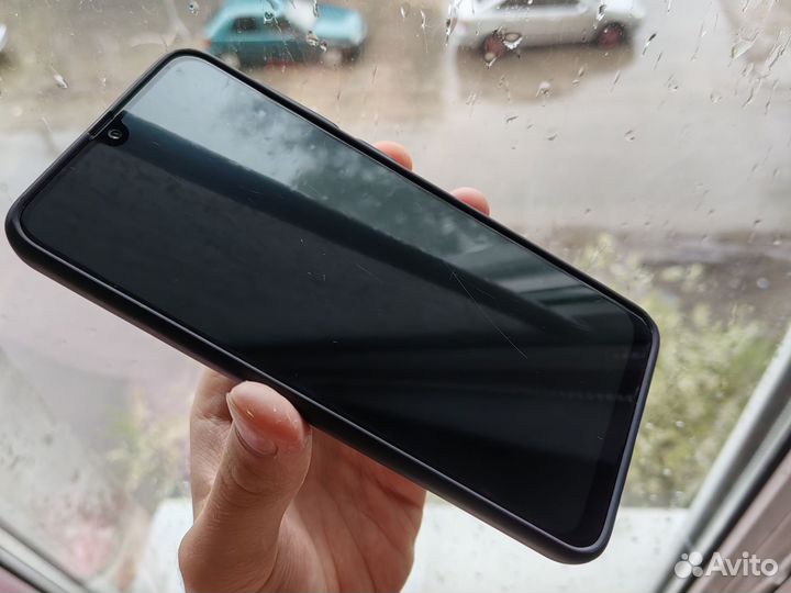 Samsung Galaxy A50, 4/64 ГБ