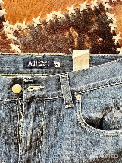 Джинсы armani
