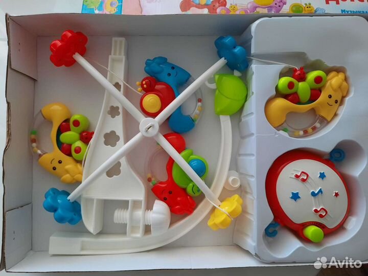 Мобиль на детскую кроватку