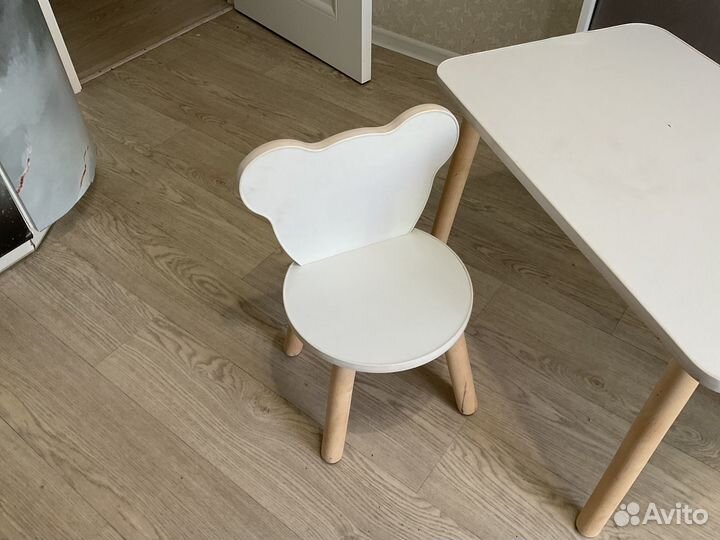 Детский стол и стул