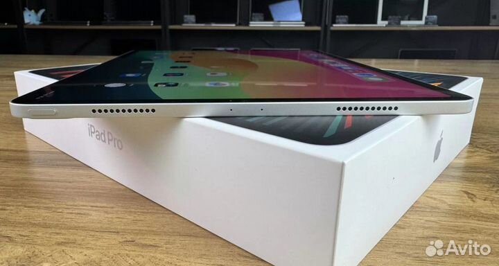 iPad Pro 12.9 m1 1tb как новый