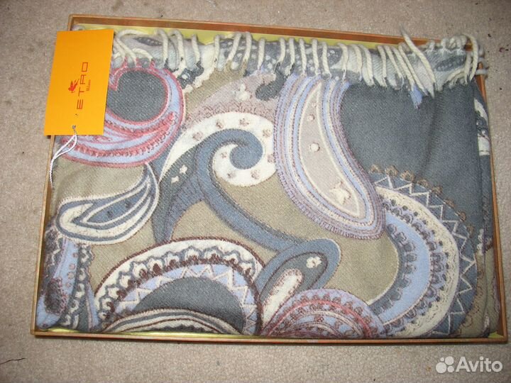 Шарфы платки палантины