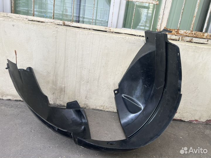 Подкрылок передний правый LADA largus