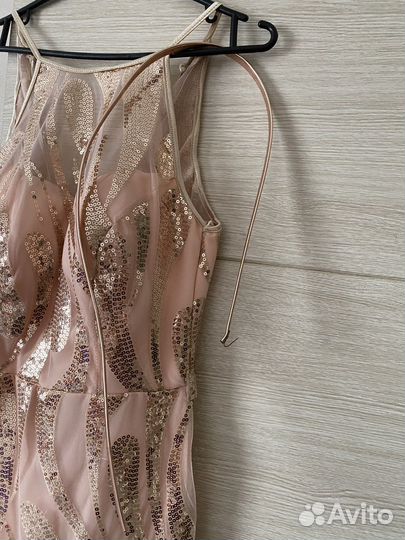 Вечернее платье