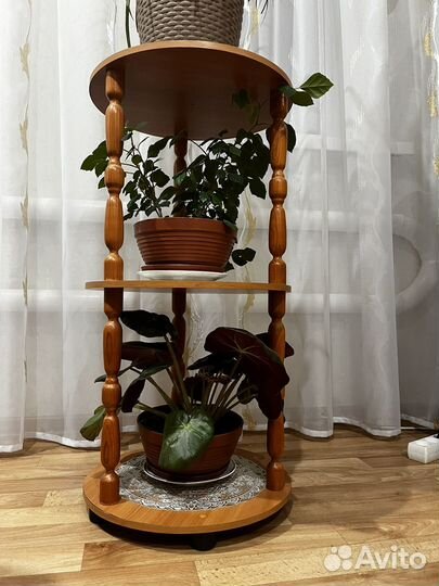 Этажерка для цветов