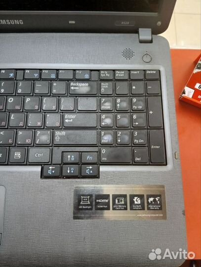 Ноутбук Samsung R528