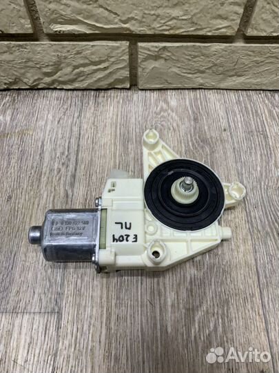 Mercedes W204 Моторчик стеклоподъемника LH RH