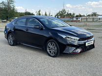 Kia Cerato 2.0 AT, 2022, 38 100 км, с пробегом, цена 2 850 000 руб.