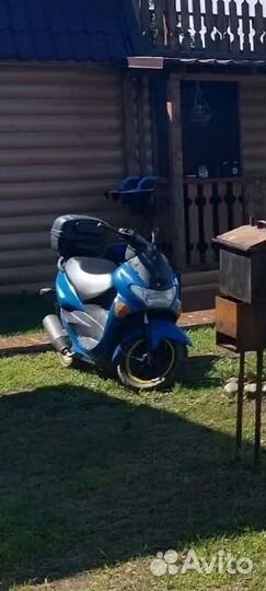 Suzuki Avenis
