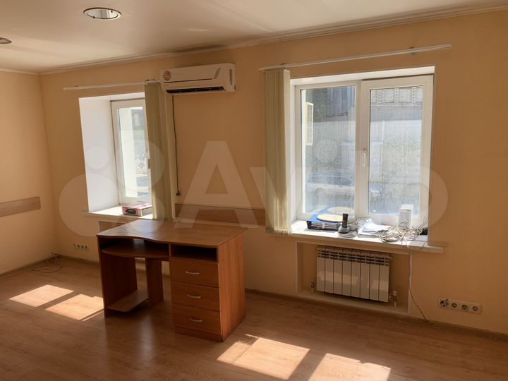 Офис, 95 м²+ офис 36 м2 + склад 250 м2