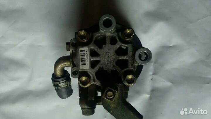 Насос гура Toyota Avensis (Тойота авенсис) 2.0