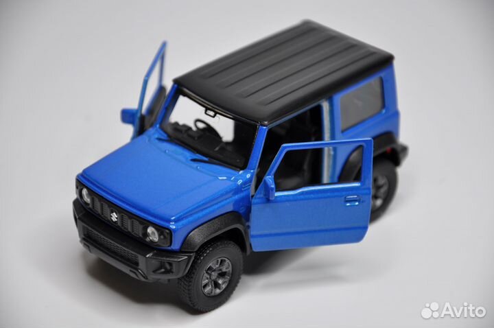 Модель автомобиля Suzuki Jimny металл