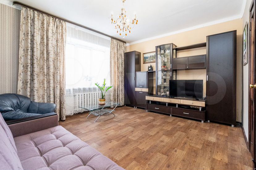 3-к. квартира, 60 м², 1/4 эт.