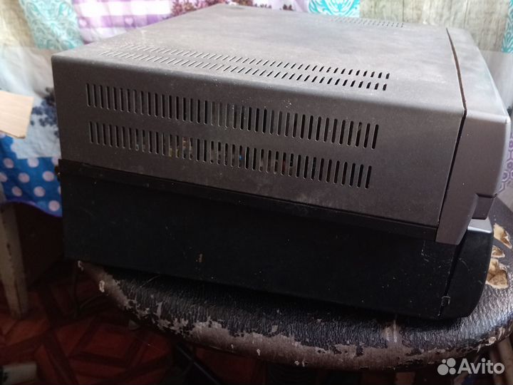 Видеомагнитофон