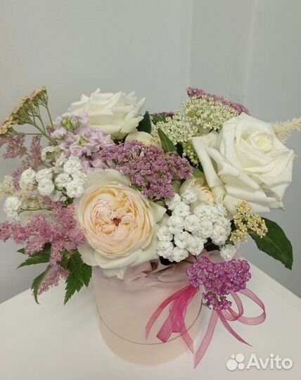 Цветочная композиция в коробке