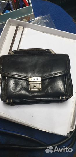 Продаётся барсетка для документов или денег